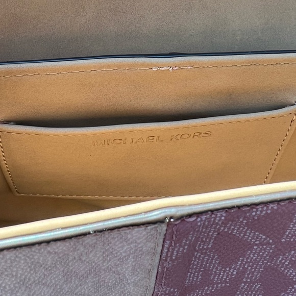 Michael Kors Fanny Pack - Picture 5 of 6